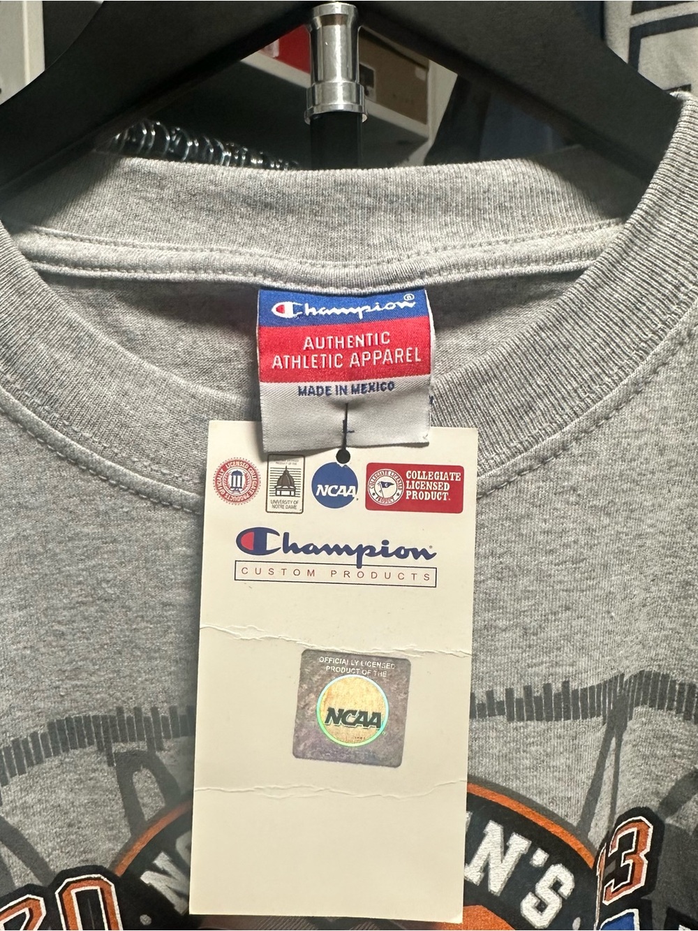 Men’s BNWT Champion 2013 NCAA Basketball Championship Final Four T-shirt Size L - Picture 4 of 7